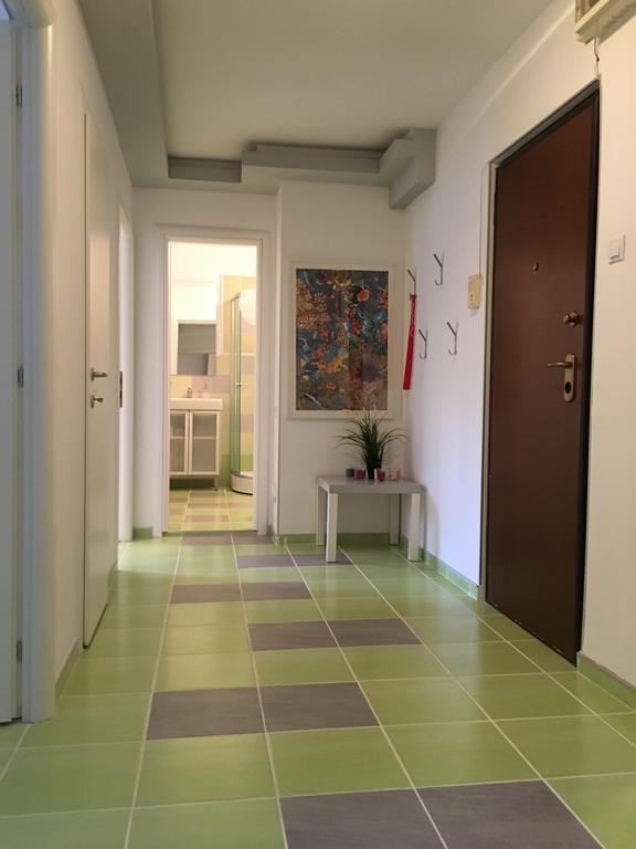 Green Apartment Bukarest Kültér fotó