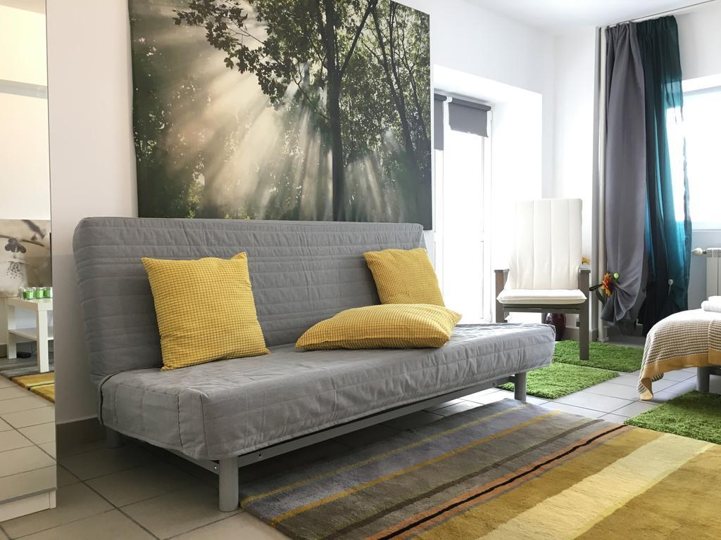 Green Apartment Bukarest Kültér fotó