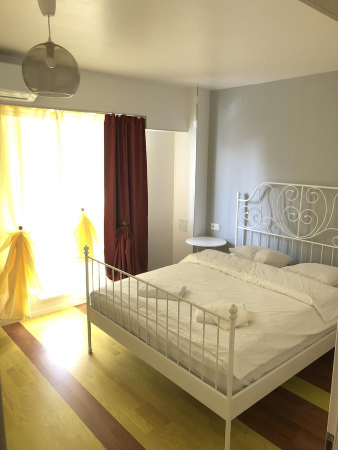 Green Apartment Bukarest Kültér fotó