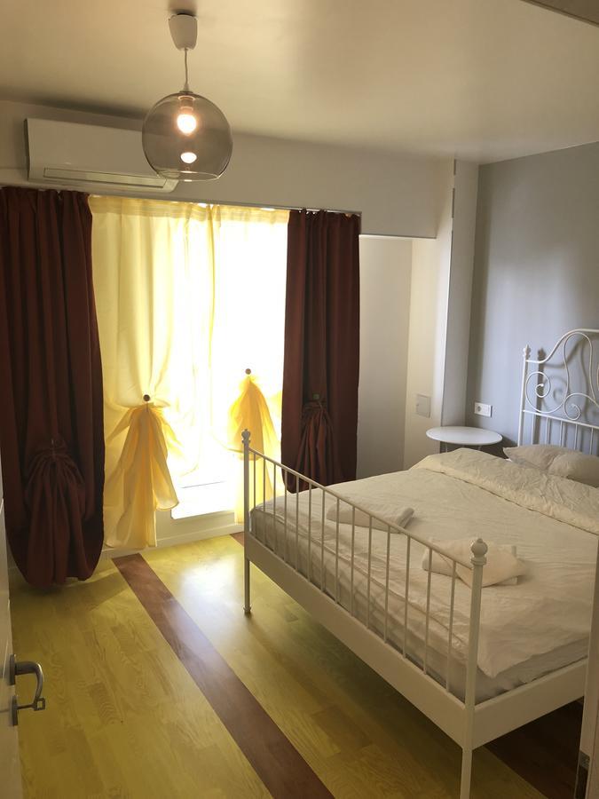 Green Apartment Bukarest Kültér fotó